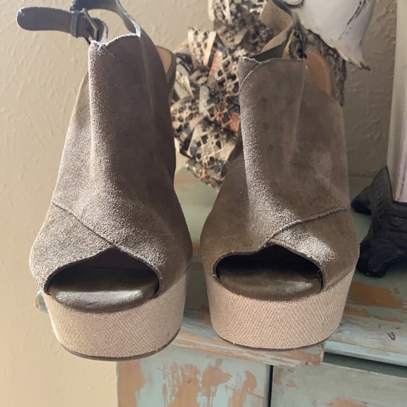 Steve Madden wedges - Picture 2 of 5